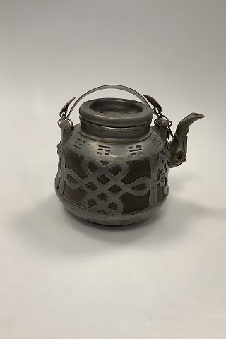 Kinesisk Orientalsk Thekande i Tin, Ler og Bronze