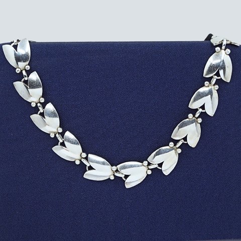 Georg Jensen; A necklace in sterling silver #66