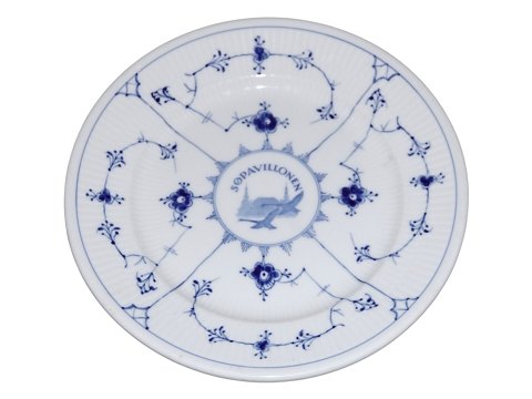 Musselmalet (Blåmalet) Hotelporcelæn
Lille middagstallerken fra Søpavillonen 22,5 cm.