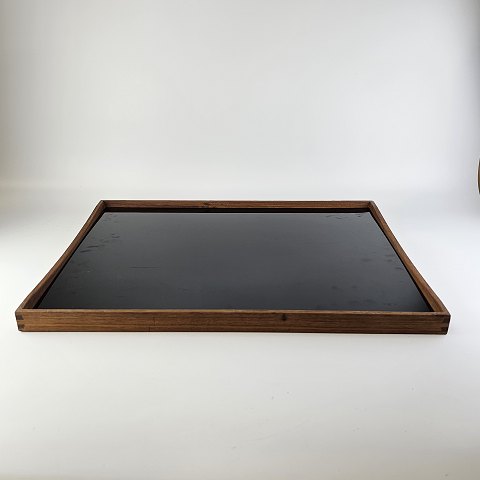 Turning Tray
Finn Juhl
38x51 cm