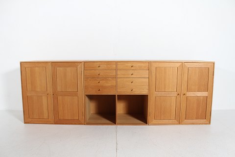 Jens Hansens 
Møbelsnedkeri
Bookcase sections