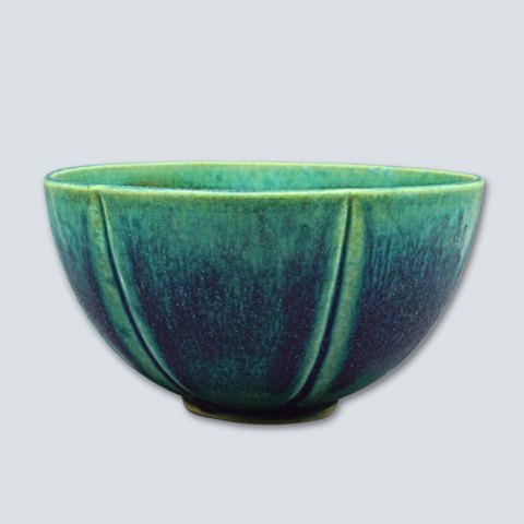 Saxbo, Eva Stæhr-Nielsen; A stoneware bowl #115