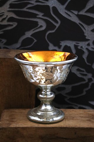 Fantastisk smuk 1800 tals skål på fod i fattigmandssølv... Fantastisk smuk 1800 tals skål på fod i fattigmandssølv...