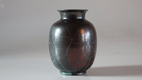Richard UhlemeyerCeramic vase