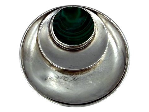 Just Andersen sølvModerne broche med grøn malakit