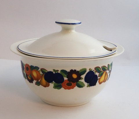 Royal Copenhagen. Golden Sommer. Skål med låg. Model 171. Diameter 16 cm.