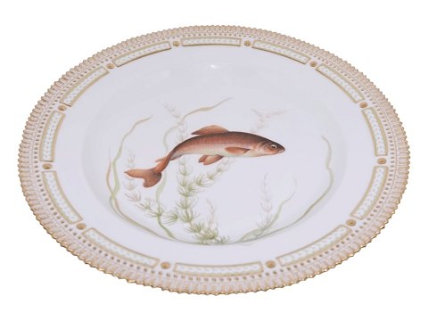 Flora DanicaDinner plate with fish 25.5 cm. #3549
