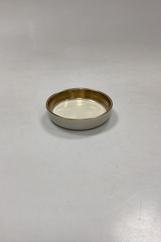 Royal Copenhagen Flaskebakke / Flad Skål No. 8280/9775