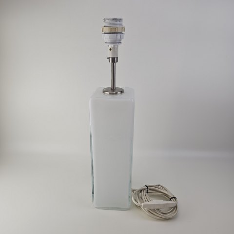 Holmegaard bordlampe Kubus Opaline46 cm