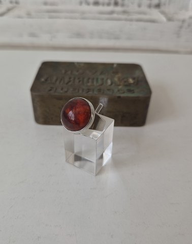 N.E.From vintage ring i sterlingsølv med rav