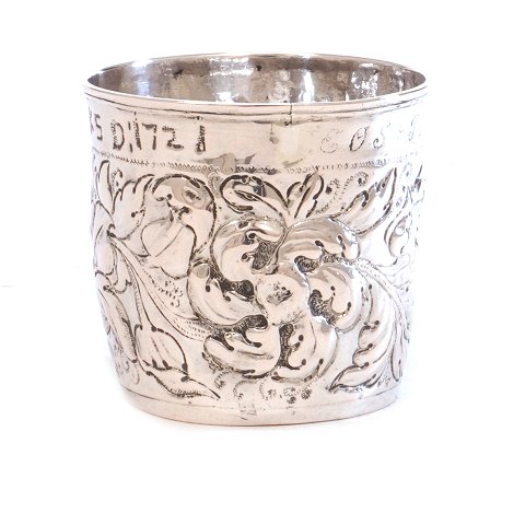 item no: 1098/6