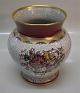 Dahl Jensen  
Craquelé . 
174-580 DJ 
Vase, rødt på 
gråt med guld 
og blomster 
19,5 x 17 cm  
...