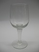 Vin glas fra 
holmegaard ca. 
1900. Ægformet 
højde 17,8 cm. 
Diameter 6,5 
cm. Vare nr. 
117380.