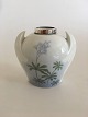 Bing og 
Grøndahl Art 
Nouveau Vase 
med Sølv top. 
Measures 11cm 
and is in good 
condition.