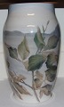 Bing & Grøndahl 
Art Nouveau 
Vase No 6319/2. 
Måler 24cm og 
er i god stand.