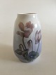 Royal 
Copenhagen Art 
Nouveau Vase No 
254/1224. Måler 
19cm og er i 
god stand.