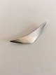 Hans Hansen 
Sterling Silver 
Brooch No 113. 
Measures 7,7cm 
Weighs 12.4 g / 
0.43 oz