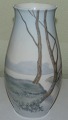 Bing & Grøndahl 
Art Nouveau 
Vase 8773/249. 
Måler 21 cm og 
er i god stand.
