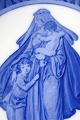 Royal 
Copenhagen 
porcelænsplatte.
 ODD Fellow 
Platte, Motiv 
af kvinde med 
to børn, 
diameter ...