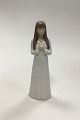 Royal Copenhagen Figur Lucy No 5605. Measures 21 cm / 8 17/64 in. and is in good condition. ...