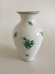 Herend Ungarsk 
Chinese Bouquet 
Grøn Vase. 
Måler 23cm og 
er i god stand.