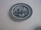 Blå tallerken 
af kinesisk 
porcelæn, Kina 
ca. 1880.
23cm. i 
diameter.