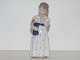 Royal 
Copenhagen 
Figur, pige med 
dukke.
Dekorationsnummer 
3539.
1. sortering.
Højde ...