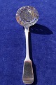 Engelsk sølvtøj 
sølvbestik.
Flot sukker 
strøske i sølv 
fra 1.halvdel 
af 1800-tallet 
af sølvsmed ...