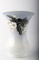 Royal 
Copenhagen Art 
Nouveau vase, 
dekoreret med 
blomster.  
Måler 17 cm. 
Nummer ...