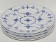 Blue Fluted Plain
Extra flat dinner plate 22.8 cm. #184