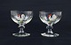 Cocktailglas 
fra Holmegaard 
med motiv af en 
kok/hane 
produceret i 
perioden år 
1943-45. 
Glassene ...
