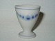 Bing & Grøndahl 
Empire, 
Æggebæger 
Dekorationsnummer 
57 
Højde 6,4 cm. 
2. Sortering. 
...