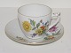 Bing & Grøndahl 
Saksisk Blomst 
på hvidt 
porcelæn, 
kaffekop med 
tilhørende 
underkop.
Af ...