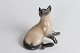 Royal 
Copenhagen 
figur
Siameser kat 
nr 2862 
formgjort af 
Th. Madsen 1928
Højde 10 cm
1. ...