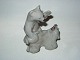 Kongelig Figur, 
To Kæmpende 
Isbjørne
Dek. nr. 1107
Højde 13 cm. - 
længde 13 cm.
1. ...