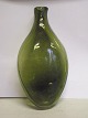 1800-tals grøn 
feltflaske/jagtflaske
H.
19cm B.10cm. 
T4cm.