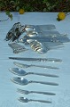 Georg Jensen 
sølvbestik. 
Kaktus 
middagsbestik 
til 12 
personer, 
knive, gafler, 
skeer, 
kagegafler ...