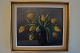 Ubekendt 
kunstner (20 
årh):
Gule tulipaner 
i vase.
Olie på 
lærred.
Sign.: OO
31x37 (40x45)