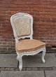 Smuk fransk 
boudoir stol.
Højde 94cm. 
Sæde højde 
41cm. Sæde mål 
50x54cm.