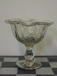 1800-tals 
sukkerfad i 
klar glas
Højde 9,5cm 
Diameter 10cm.
