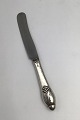 Evald Nielsen 
No. 6 Silver 
Dinner Knife 
Measures 
21.3cm (8.38 
inch)