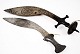 Par indiske segl sværd - krum sværd, 19. årh. Det ene med rigt forarbejdet håndtag med ...