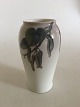 Bing & Grøndahl 
Art Nouveau 
Vase No. 
7466/205. 20.5 
cm Høj. 1. 
Sortering, i 
fin stand.