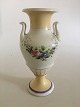 Bing & Grøndahl 
Tidlig vase med 
overglasur 
dekoration.
Måler 30,5cm / 
12" og er i god 
stand, ...