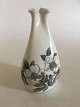 Bing & Grøndahl 
Art Nouveau 
Vessel Vase No. 
3171/58. 21 cm 
Høj. Fra 
1899-1902. I 
pæn hel stand.