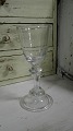 Barok glas
Klokke formet 
cuppa
Højde 14,2cm.
a2
Stort udvalg i 
gamle og 
antikke ...