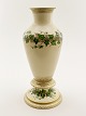 Royal 
Copenhagen vase 
med løv H. 40 
cm. 19.årh.  
1.sort.  
Nr. 323376