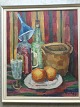 William 
Rasmussen 
(1907-82):
Opstilling på 
bord med 
flasker, frugt 
mv. 1966.
Olie op ...