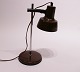 Retro bordlampe 
fra 1970erne i 
dansk design.
H - 41 cm og 
Dia - 14 cm.