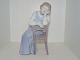 Sjælden Bing & 
Grøndahl Art 
Nouveau figur, 
kvinde på stol.
Af 
fabriksmærket 
ses det, at 
denne ...